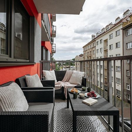 Prague Days - Bright Apartment - Balcony - Private Parking Kültér fotó