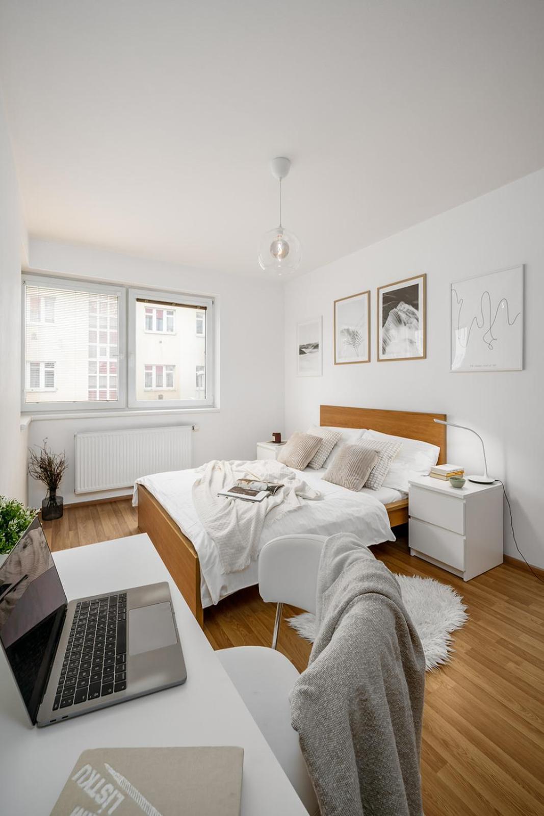 Prague Days - Bright Apartment - Balcony - Private Parking Kültér fotó